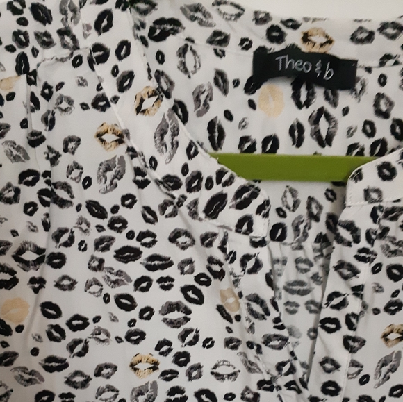 Lips blouse - Picture 2 of 2